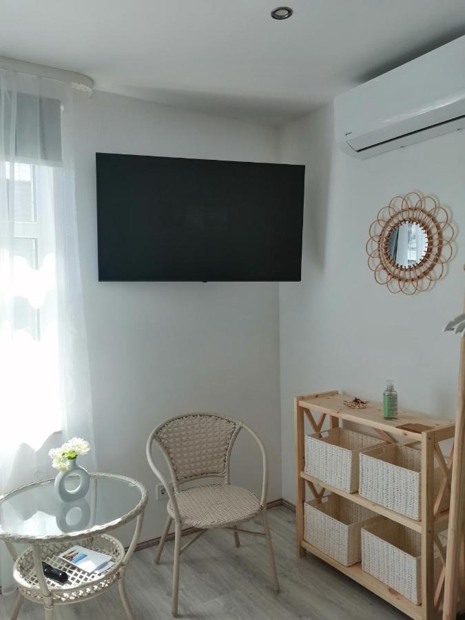 PortStreet apartamenti Liepaja Bagian luar foto